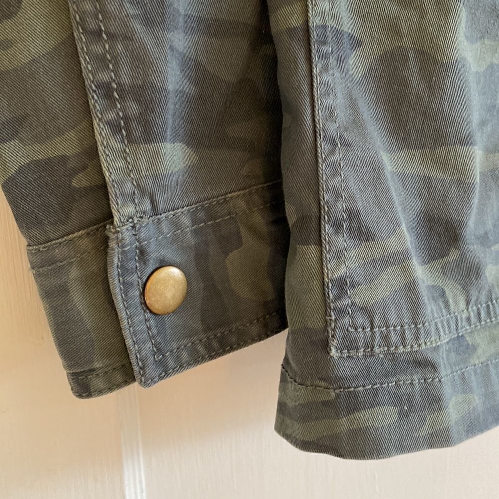 Caslon Nordstrom Camo Green Utility Jacket Zip Snap Closure Size S Petite - Picture 8 of 11